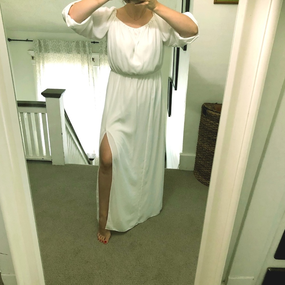 White Off the shoulder Beachy Maxi Dress Sz 10